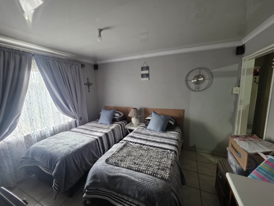 4 Bedroom Property for Sale in Oos Einde North West
